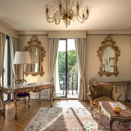 Cipriani, A Belmond Hotel, Hotel