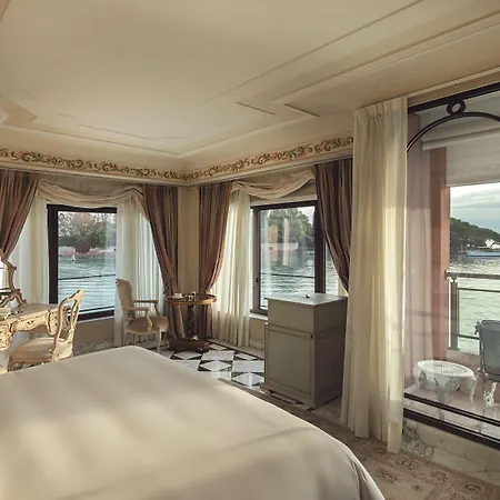 بيلمود كيبرياني 5* البندقية